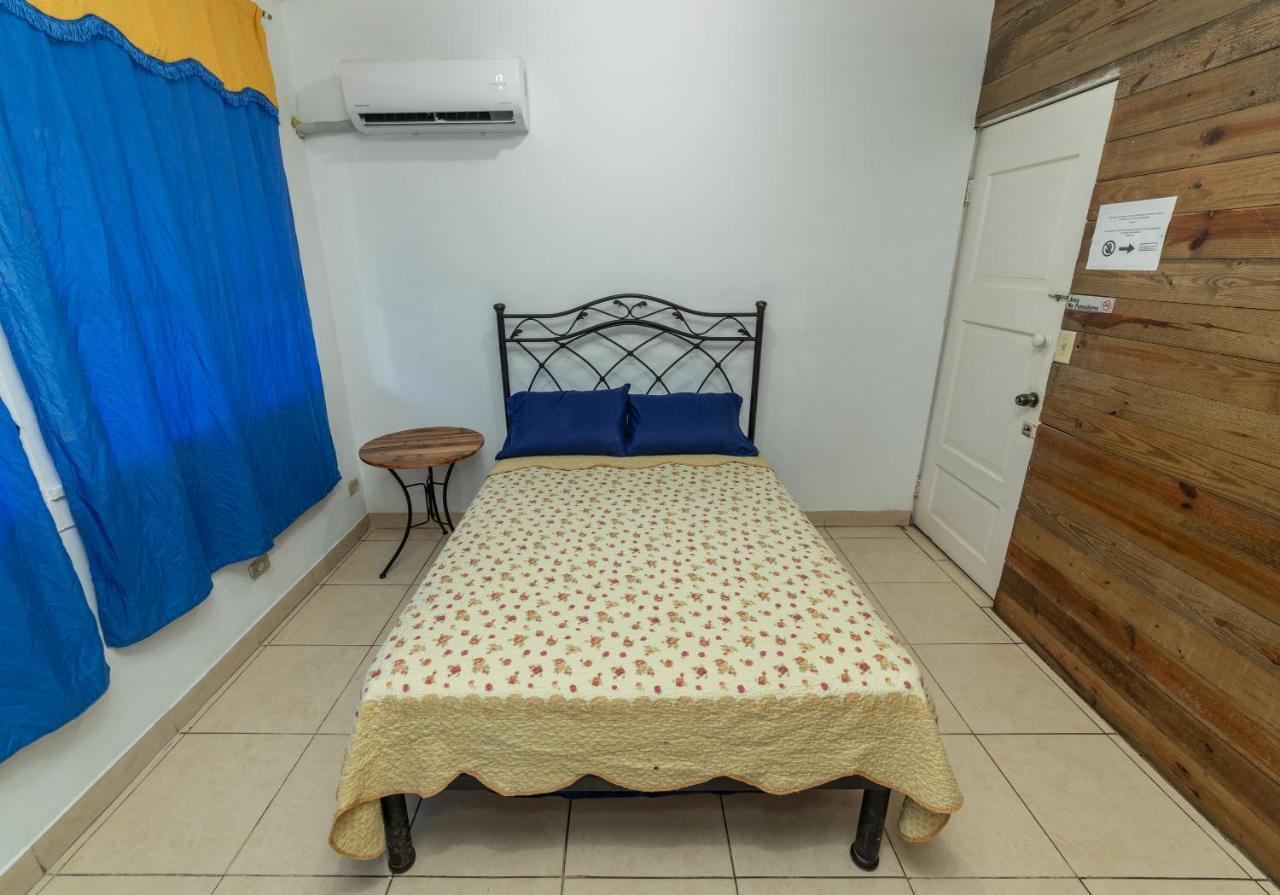 Hostal Amador Familiar Panamaváros Kültér fotó