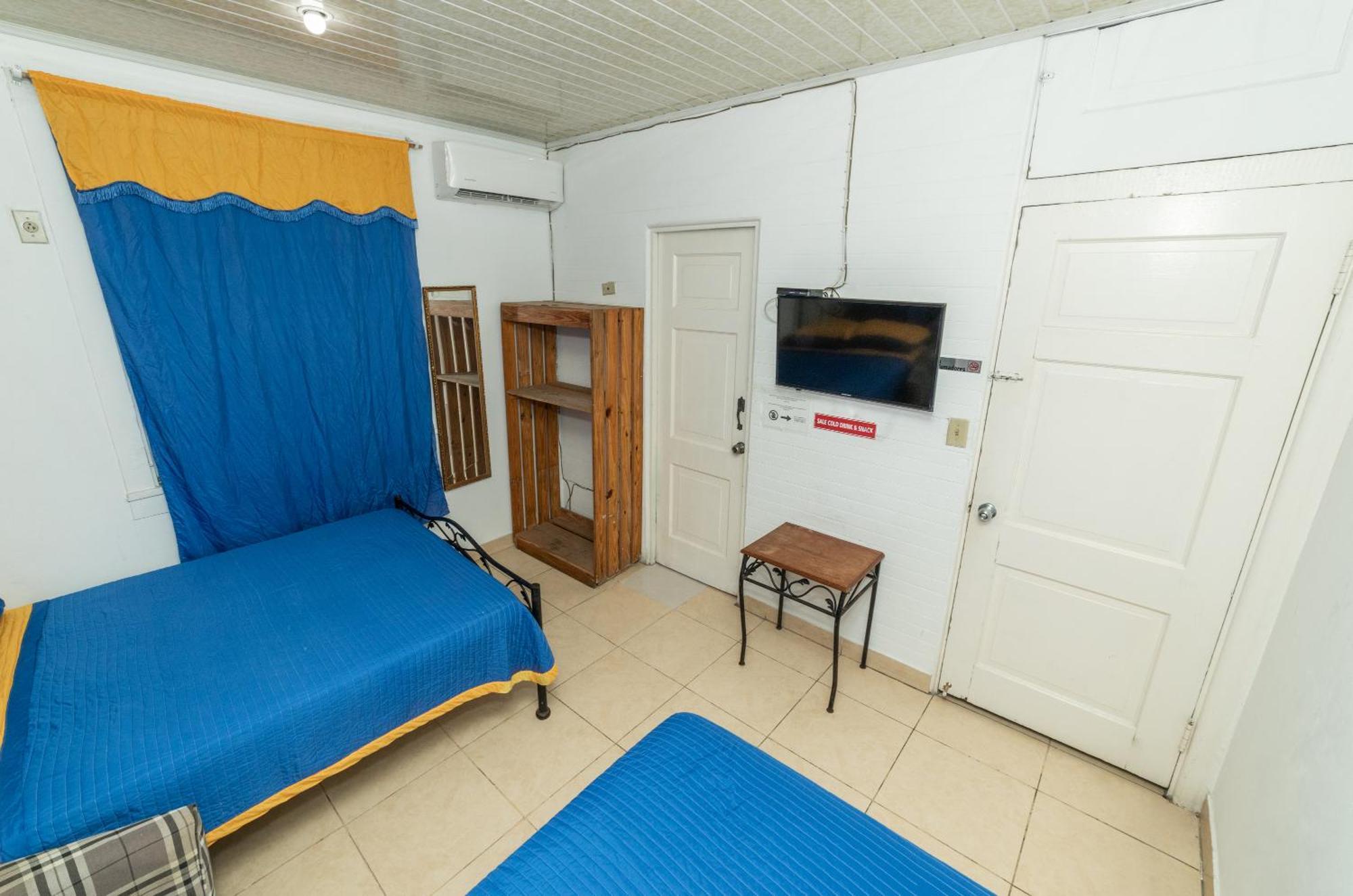 Hostal Amador Familiar Panamaváros Szoba fotó